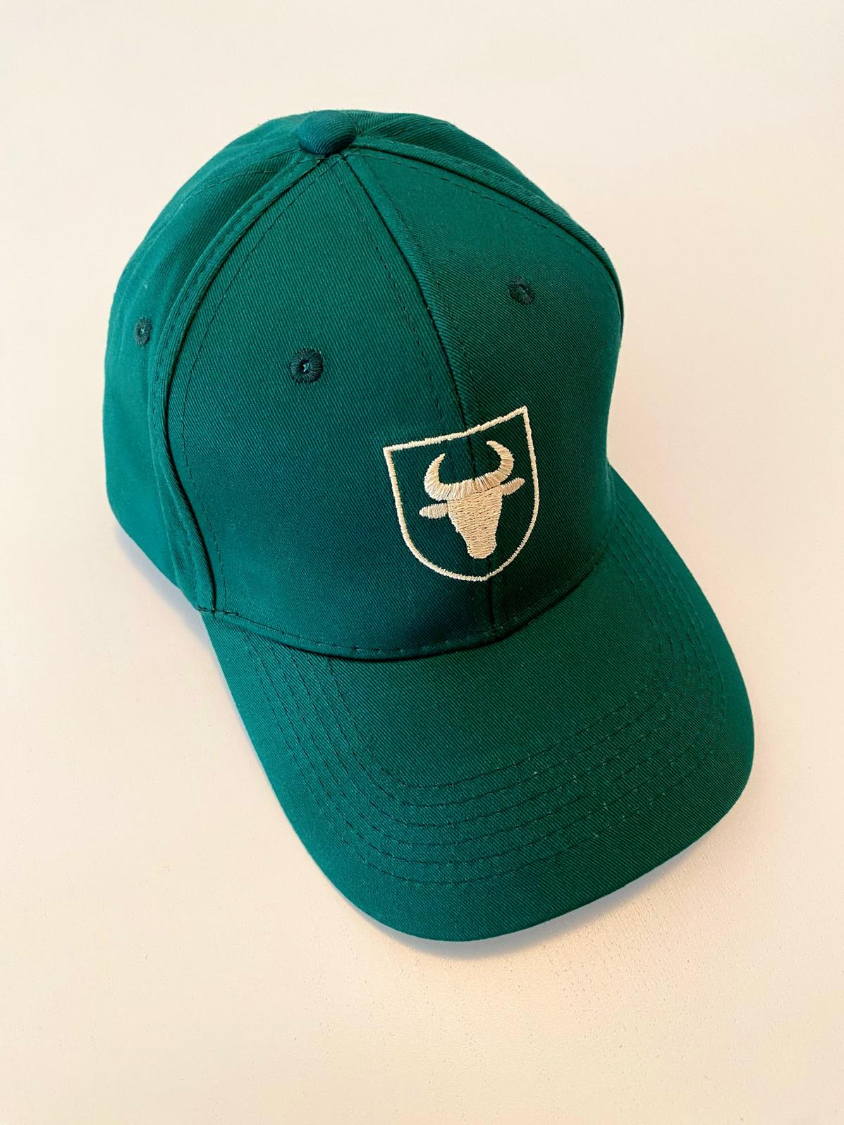 Gorra Premium La Taurina Verde Militar - Carácter Urbano