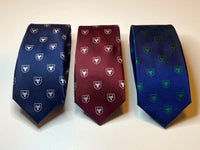 Corbata Azul Oscuro Logo Blanco