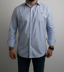 Camisa Blanca Rayas Azules Popelín Logo Rojo