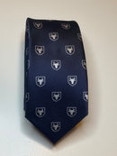Corbata Azul Oscuro Logo Blanco