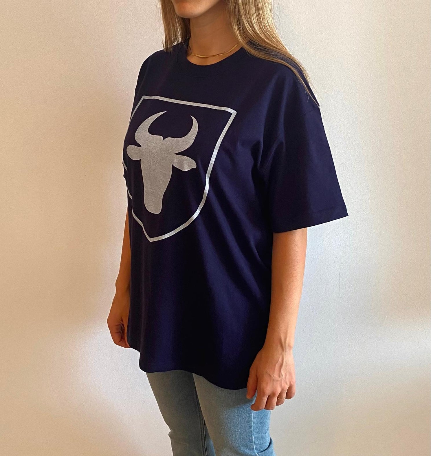 Camiseta La Taurina Azul Marino - Sport Clásica